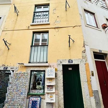 Apartment Castle Cozy Lisbon
